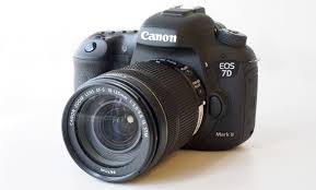 Harga Kamera DSLR Canon Terbaru Dengan Spesifikasinya Saat Ini Harga Kamera DSLR Canon Terbaru Dengan Spesifikasinya Saat Ini
